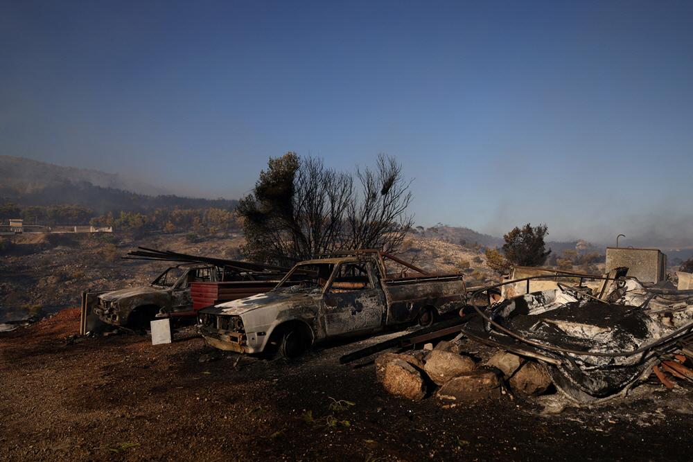 EUROPE-WEATHER/GREECE-WILDFIRE <YONHAP NO-0752> (REUTERS)