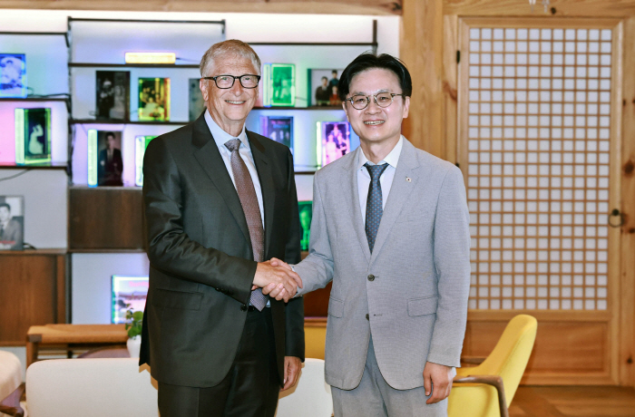 빌 게이츠와 만난 김정관 장관