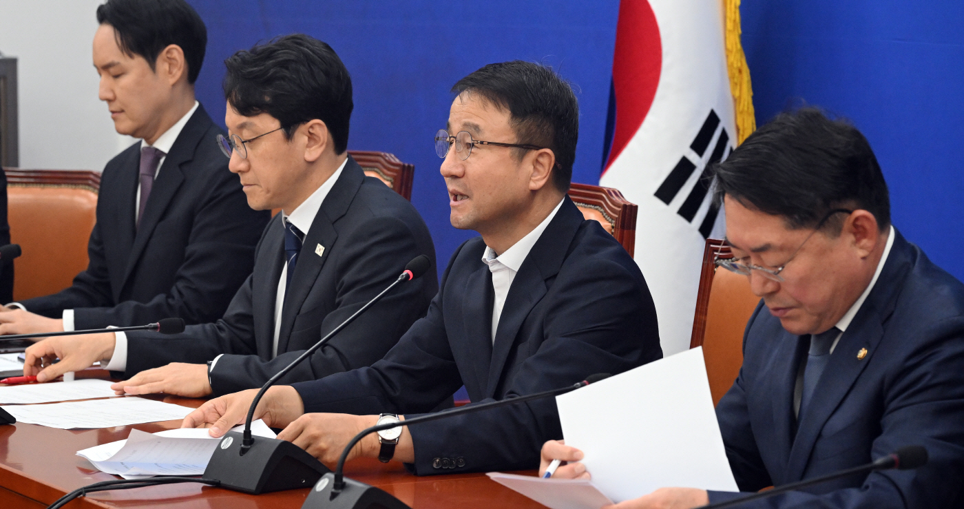 더불어민주당 원내대책회의