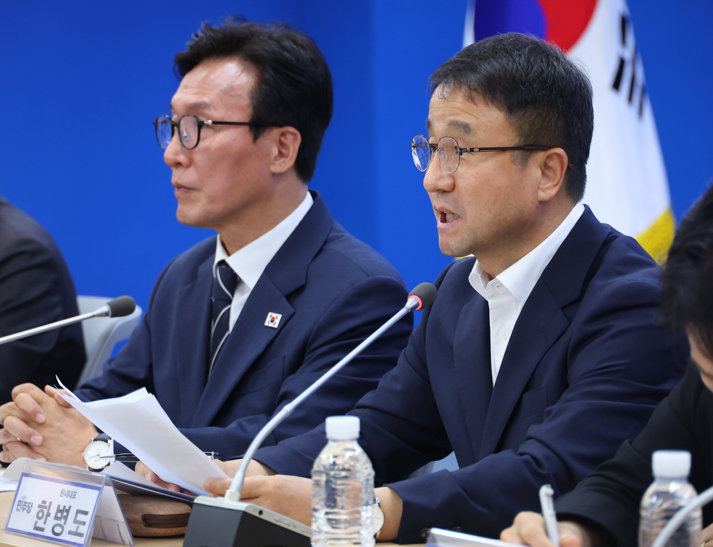 발언하는 한병도 원내대표<YONHAP NO-2813>