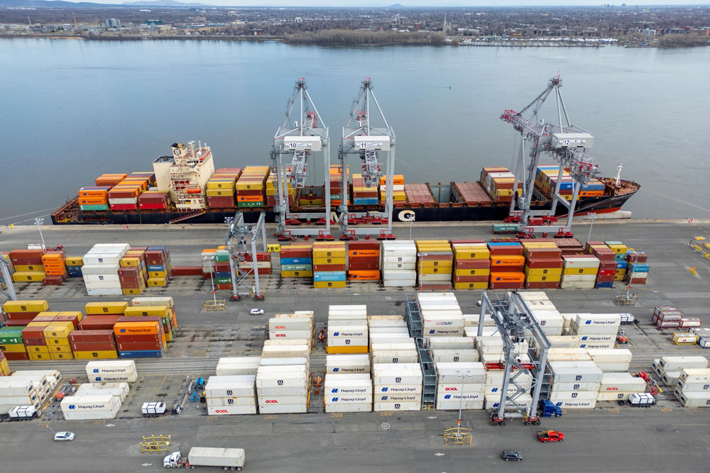 USA-TRUMP/TARIFFS-CANADA <YONHAP NO-6325> (REUTERS)