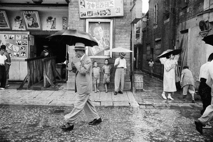 키아프 서울 출품작 한영수 서울 명동 중앙극장 1957 국제갤러리