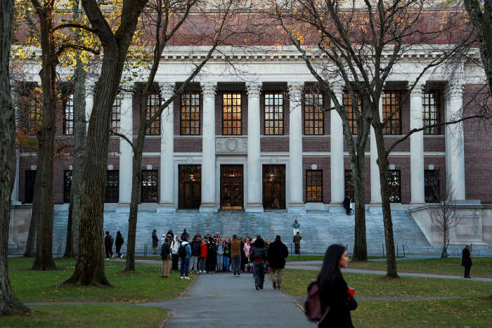 HARVARD-MORGUE/