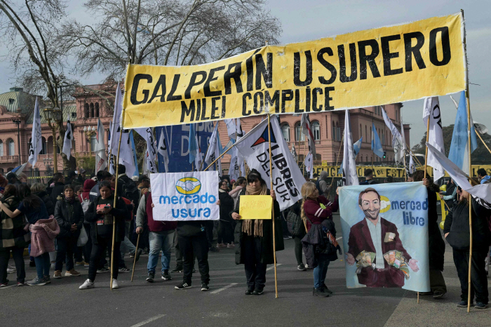 ARGENTINA-MERCAO LIBRE-DEBTORS-PROTEST