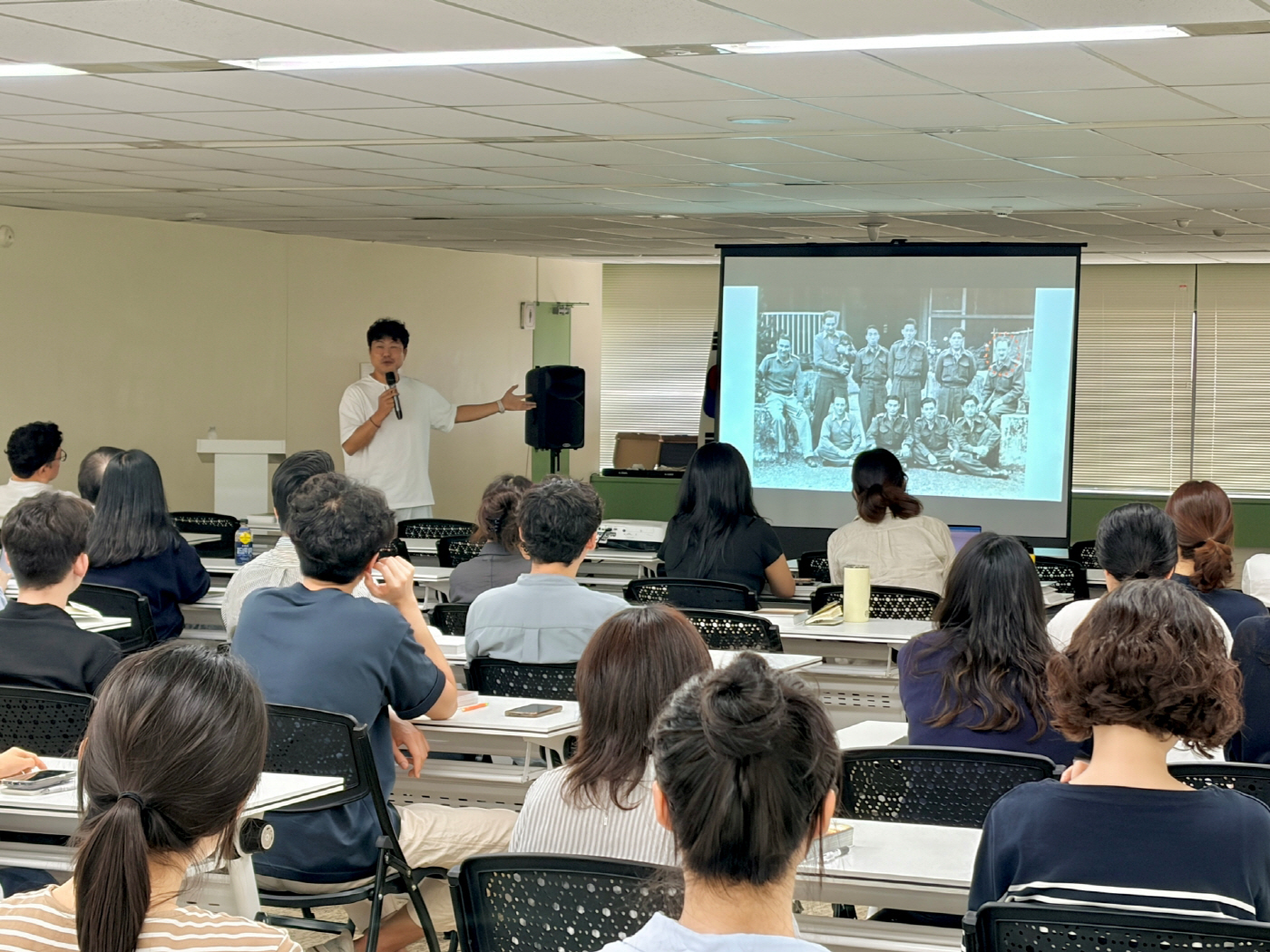[사진자료1] 영풍문고 김동우 작가 북토크