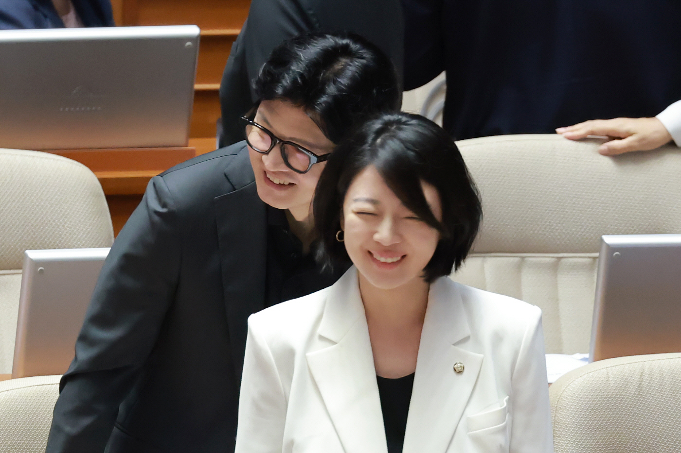 무소속 한동훈 의원과 국민의힘 배현진 의원<YONHAP NO-4213>
