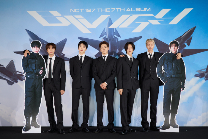 NCT 127 정규 7집 BLINGY 기자간담회 포토월 이미지 2