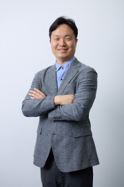 3.입학처장님 사진(최신)