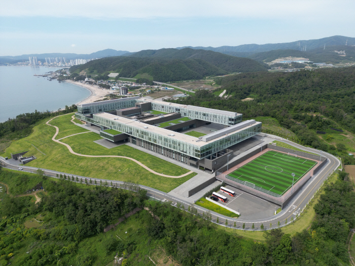 정의선표 ‘AX’ 본격화…현대차그룹, 협력사까지 AI 전환해 ‘품질 경영’ 확대