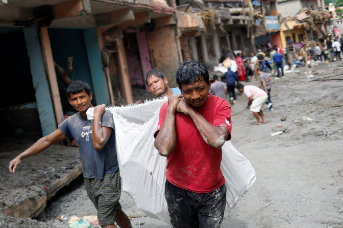 NEPAL-FLOODS/ <YONHAP NO-4095> (REUTERS)