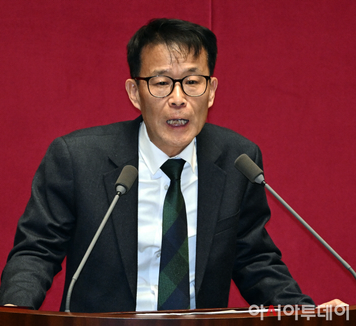 양경규 의원 송의주 기자