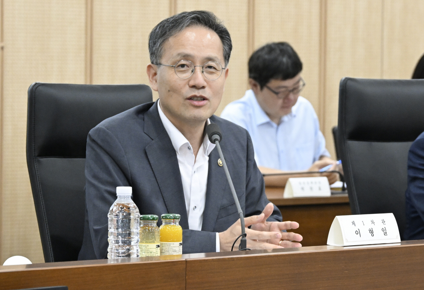260818이형일 차관-재경부 청년인턴 소통 간담회-세종청사 (4)