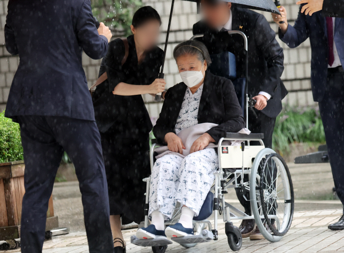 '정교유착' 한학자 통일교 총재 1심 선고