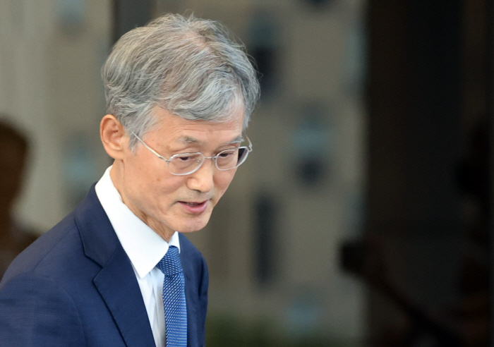 퇴근하는 조희대 대법원장