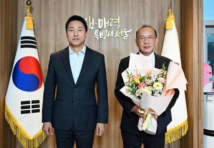 오세훈 서울시장 ？ 송주범 120다산콜재단 이사장 (1)
