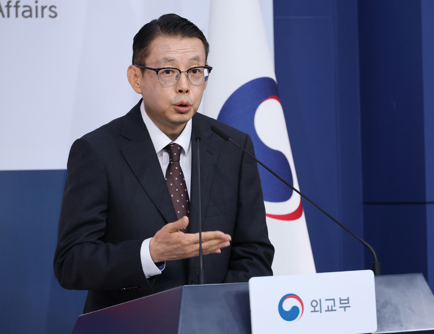 현안 답변하는 박두순 외교부 대변인<YONHAP NO-5034>