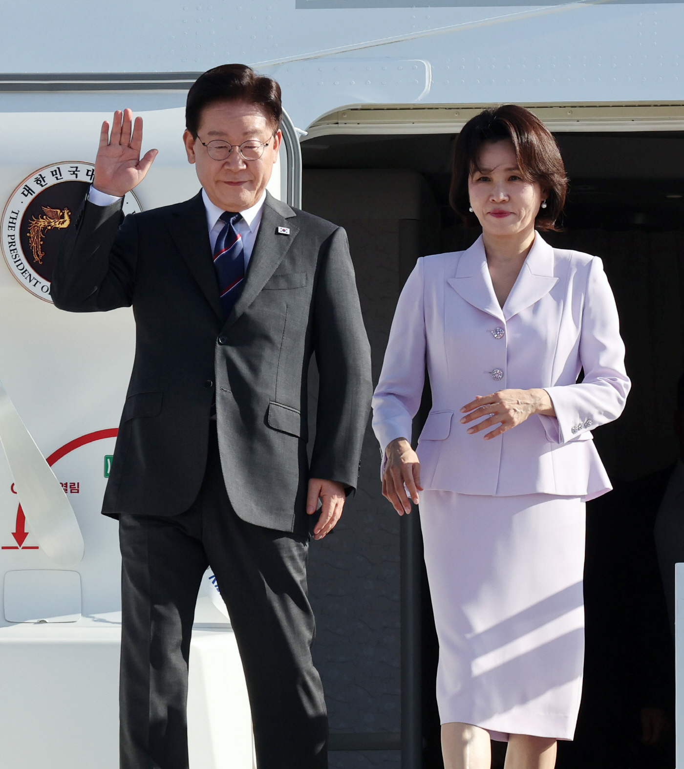이재명 대통령, 프랑스 도착<YONHAP NO-0214>