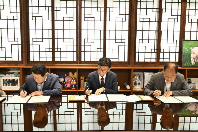 1-1 포천시, 포천교육지원청·한국교육방송공사와 ‘교육혁신선도지역 조성 업무협약’ 체결