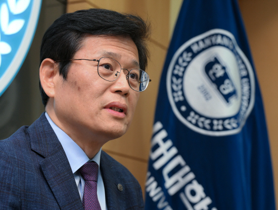 정현철 한양사이버대학교 부총장 인터뷰