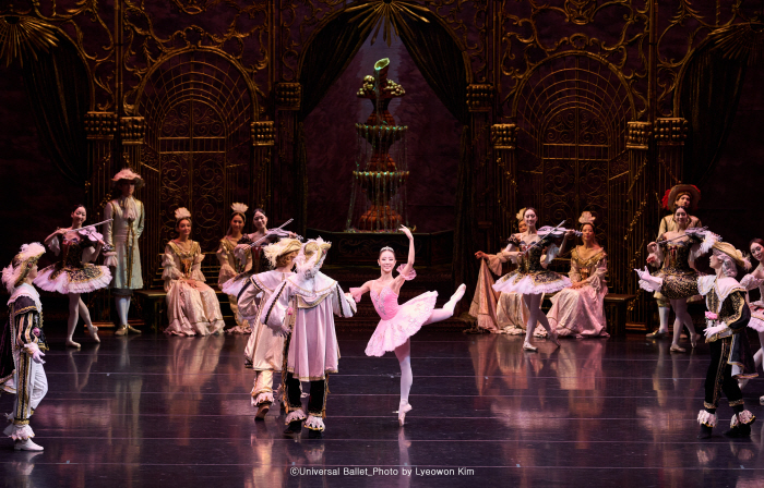[공연사진] 2024 순회 잠자는숲속의미녀_경주(이유림)-ⓒUniversal Ballet_Photo by Lyeowon Kim
