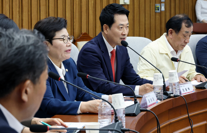 발언하는 국민의힘 장동혁 대표<YONHAP NO-4071>