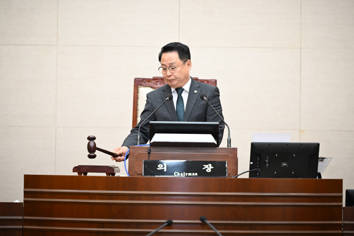 완주군의회  제303회 제1차 정례회 마무리