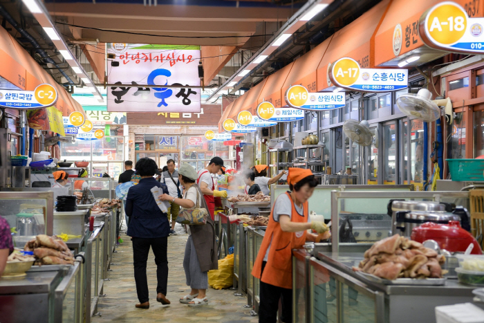 순천 웃장 국밥거리 전경