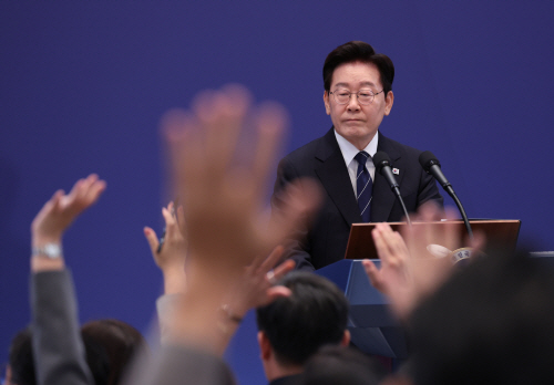 질문받는 이재명 대통령