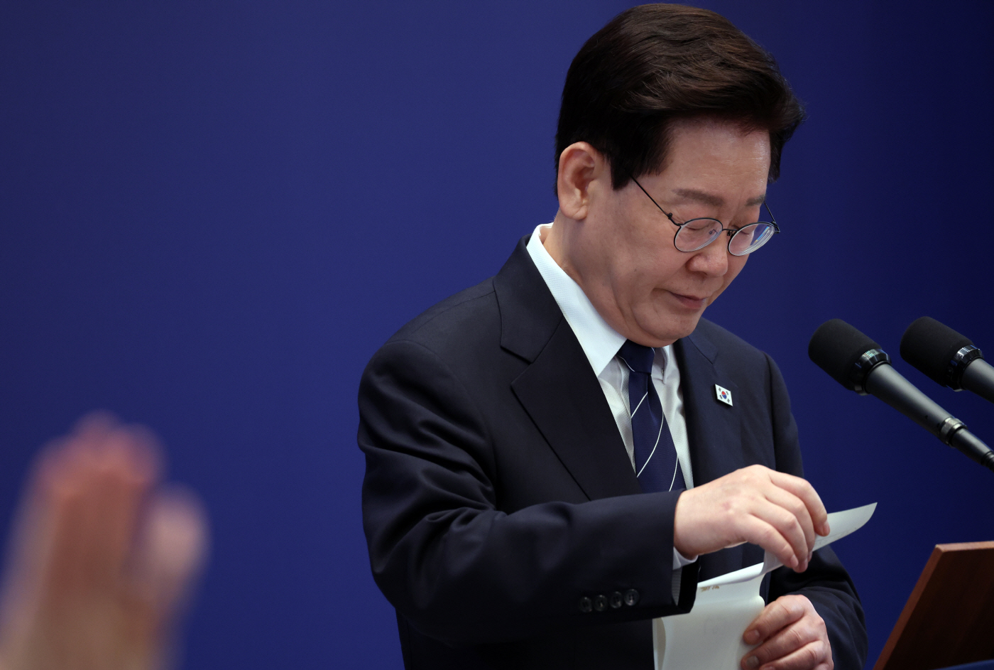 이재명 대통령 기자회견<YONHAP NO-3805>