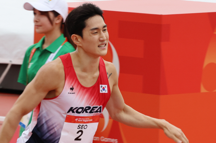 결승선 통과하는 서창완