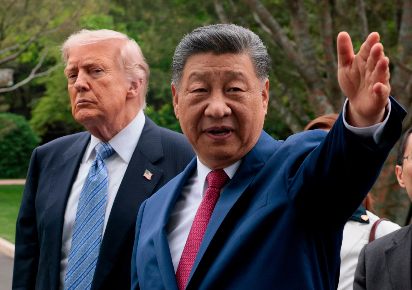 Trump Xi Be... <YONHAP NO-2110> (Evan Vucci/Pool Reuters via AP)