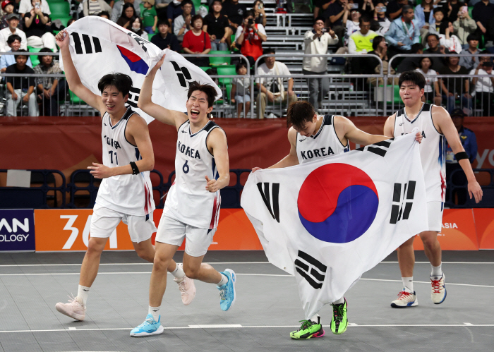 남자 3대3 농구, 사상 첫 금메달