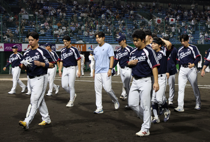 한국, 일본에 0-5 패