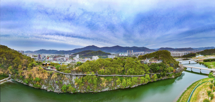 용두산 잔도길 1