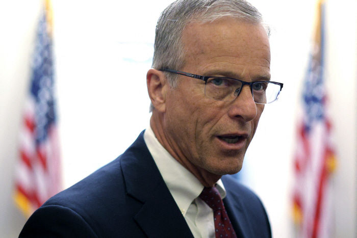 US-SENATORS-RETURN-TO-WORK-ON-CAPITOL-HILL