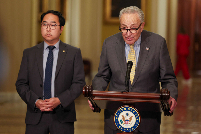 US-SENATORS-MEET-FOR-POLICY-LUNCHEONS-ON-CAPITOL-HILL