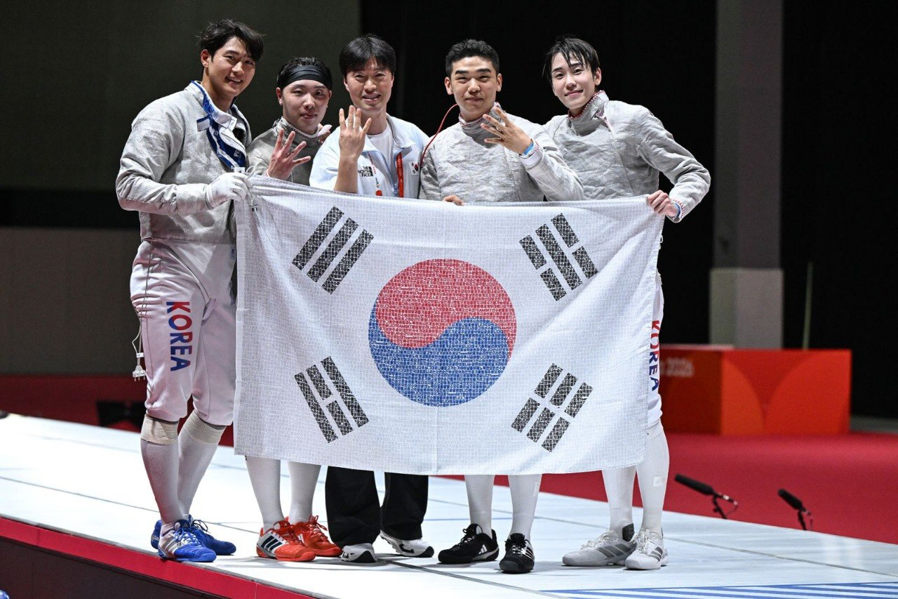 사진1.금빛 칼끝 뒤엔 SKT 24년간 후원 있었다