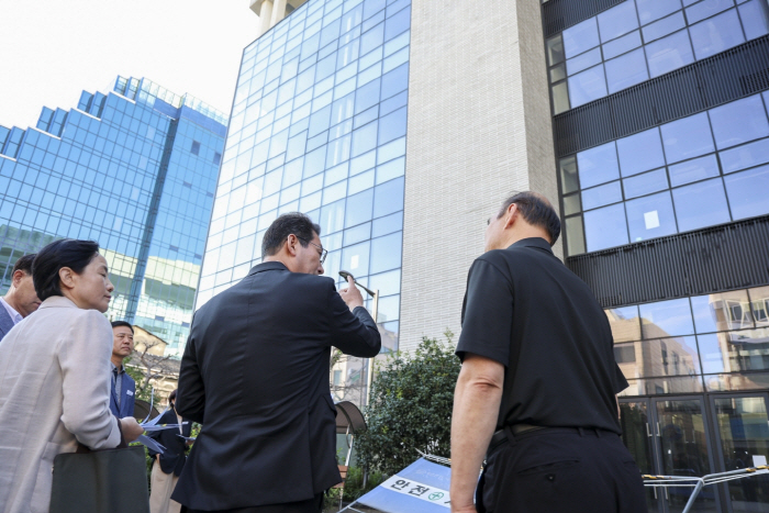 지난14일 원도심 리빌딩 프로젝트 현장 간부회의1