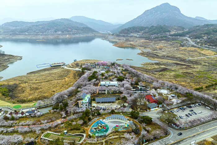 260930 합천군 보도자료(합천군, '합천호다빛길조성사업' 추진 2027년 낙동강수계 특별지원사업 공모사업 선정)_수정2