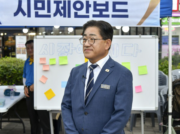 이기형 김포시장_이동시장실(구래역광장)