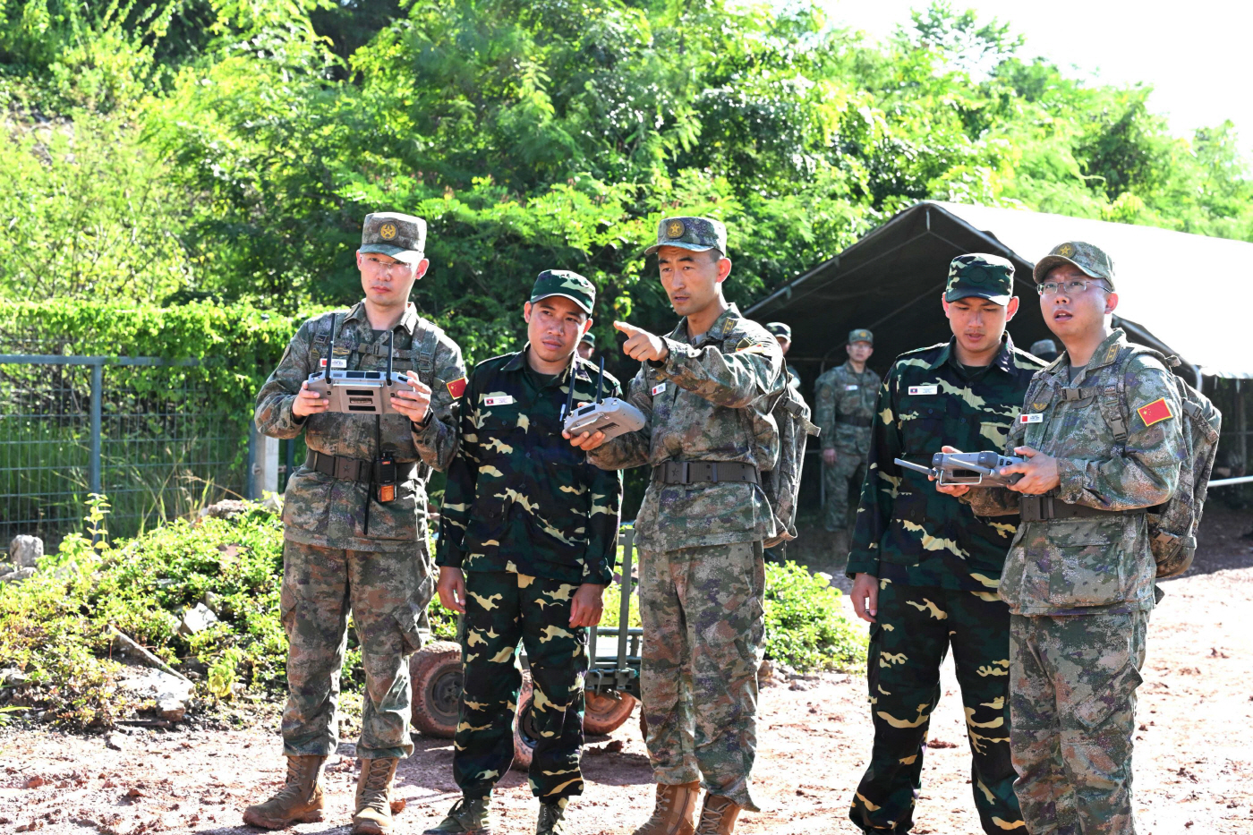 LAOS-VIENTIANE-CHINA-JOINT HUMANITA... <YONHAP NO-0088> (XINHUA)