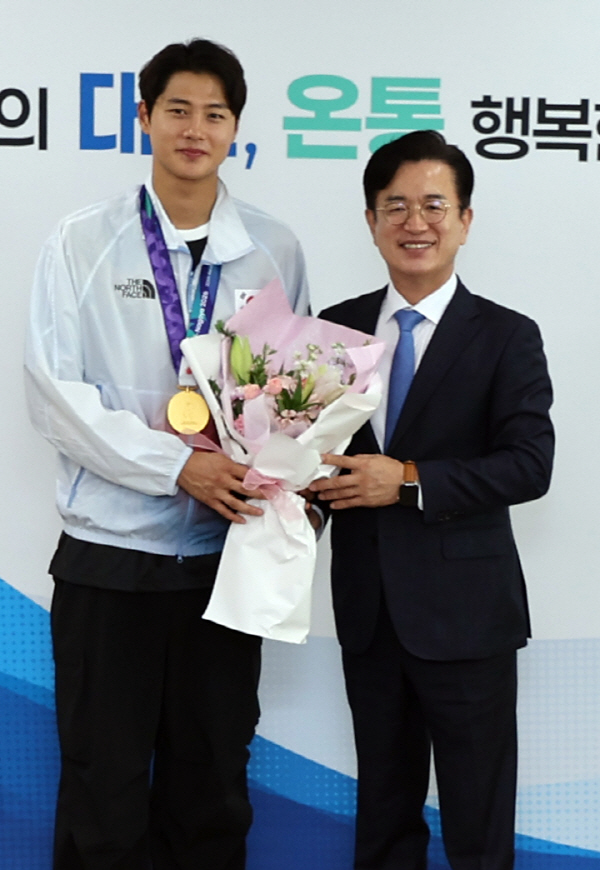 대전시청 찾은 펜싱 오상욱