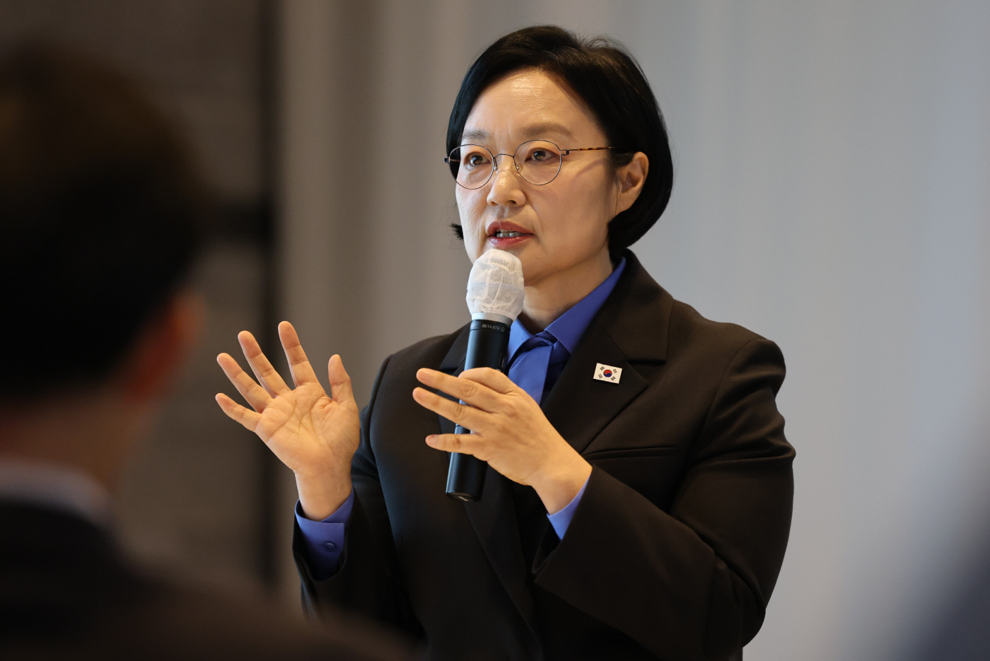 취임 100일 기자간담회 하는 한성숙 총리<YONHAP NO-5137>