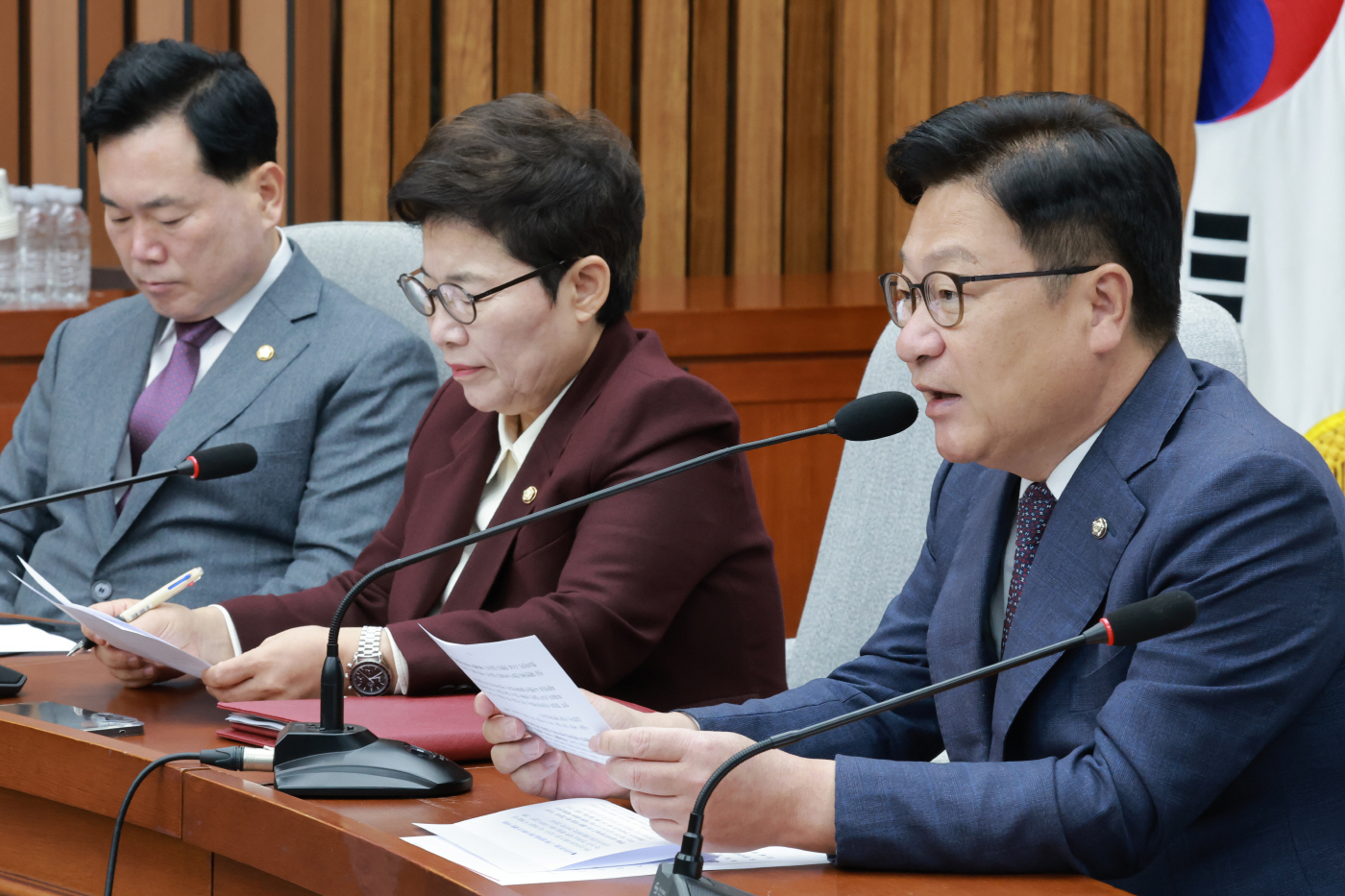 국정감사대책회의 발언하는 국민의힘 정점식 원...<YONHAP NO-1991>