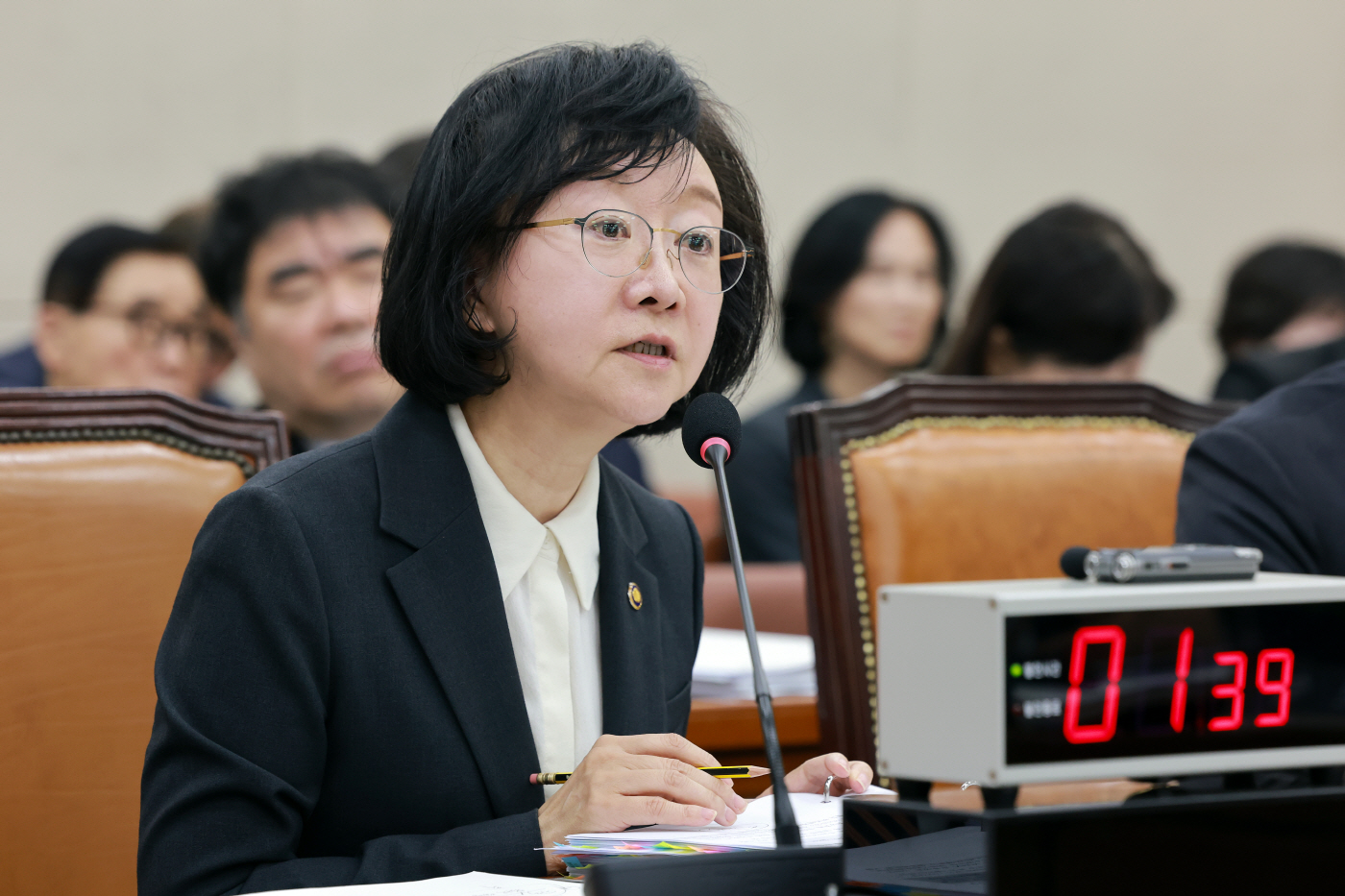 국정감사에서 답변하는 오유경 식약처장<YONHAP NO-2995>
