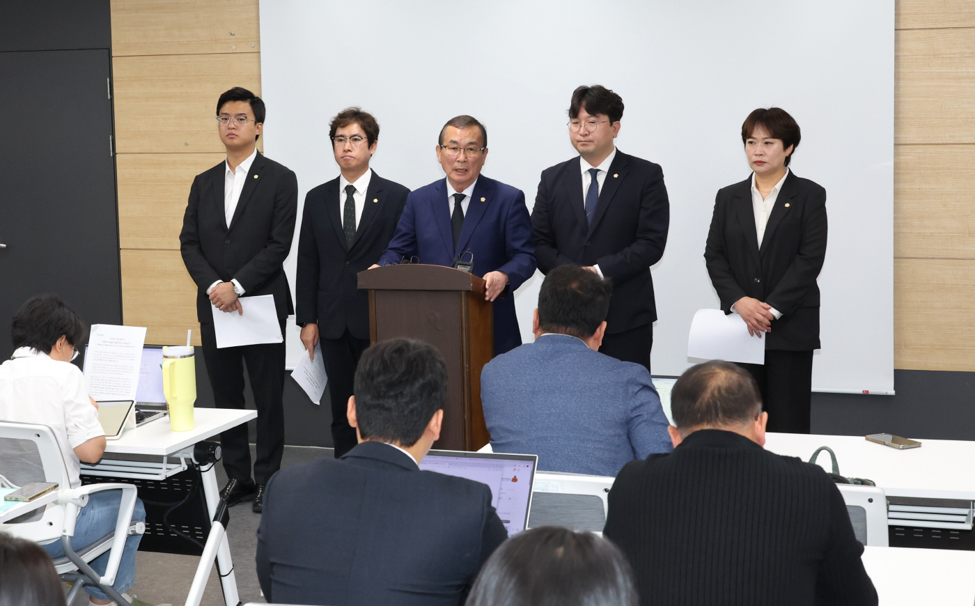 261014(보도자료)-전주시의회, 미래대응기금 지방재정 보완 및 3특 지역 지방거점도시 재정 배분 개선 촉구 02