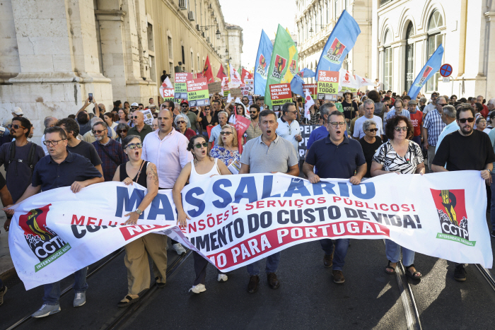 PORTUGAL LABOR PROTEST <YONHAP NO-2032> (EPA)