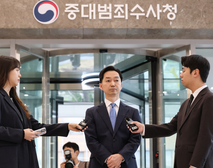 김지용 중수청장, 취임 후 첫 도어스테핑<YONHAP NO-2672>