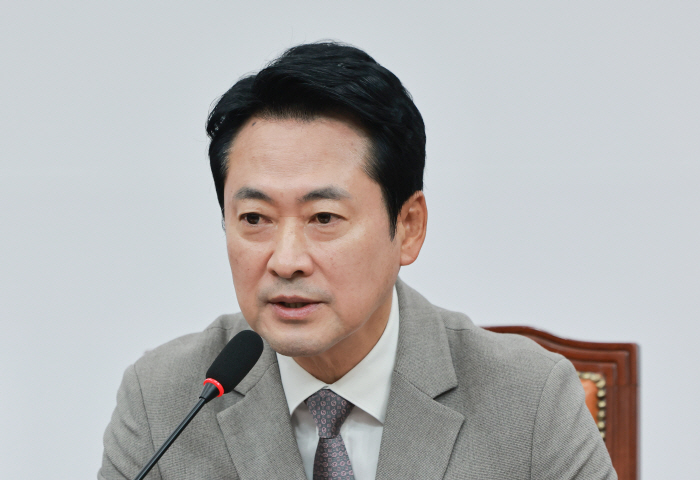 국민의힘 최고위원회의에서 발언하는 장동혁 대표<YONHAP NO-2623>