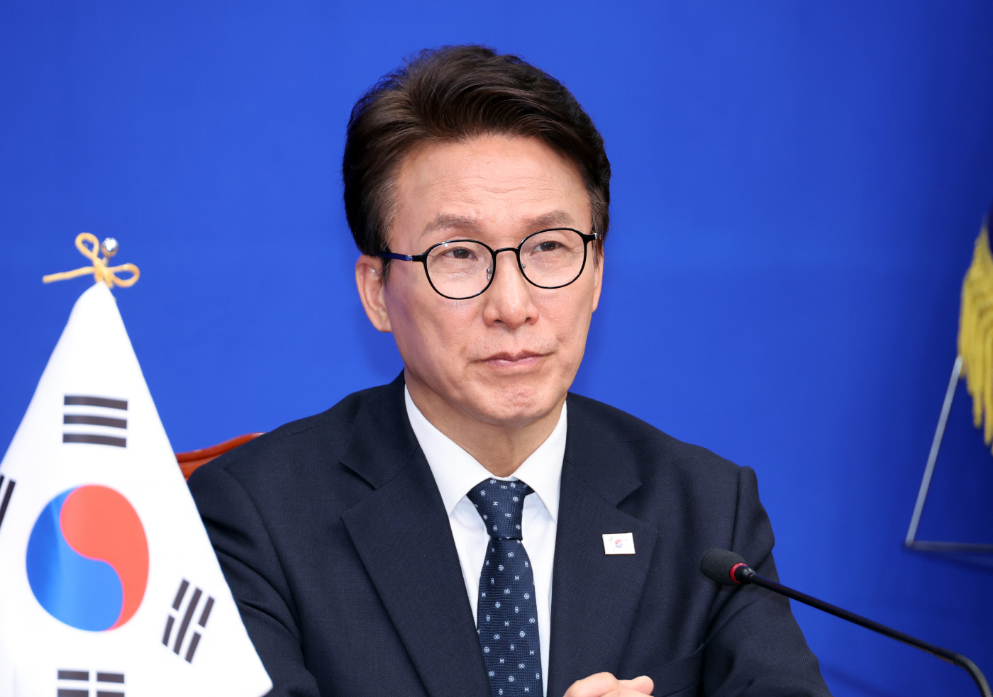 생각에 잠긴 김민석 대표<YONHAP NO-5283>